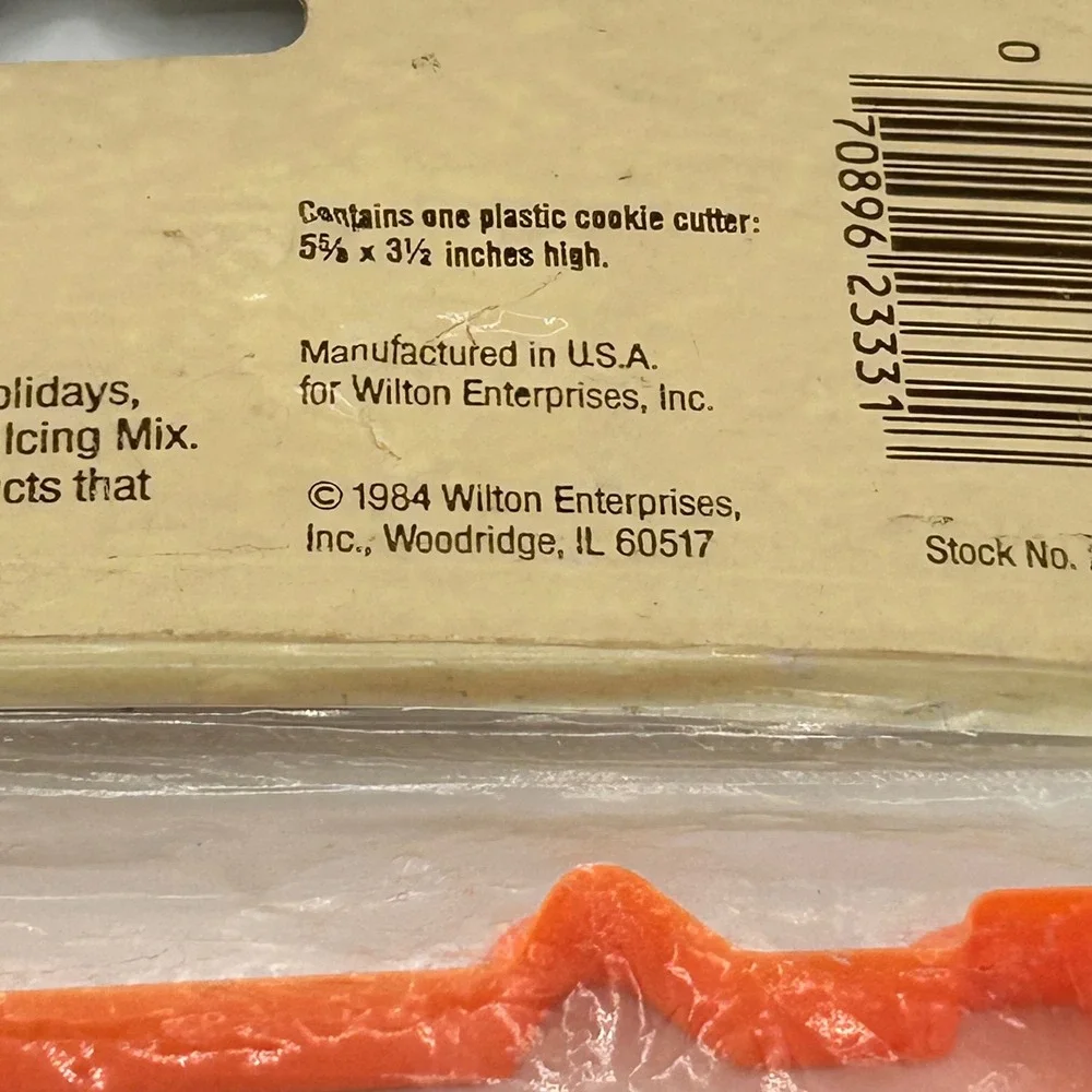 Vintage 1984 Wilton Doll House Cookie Cutter Orange Plastic 2304-131 New Sealed